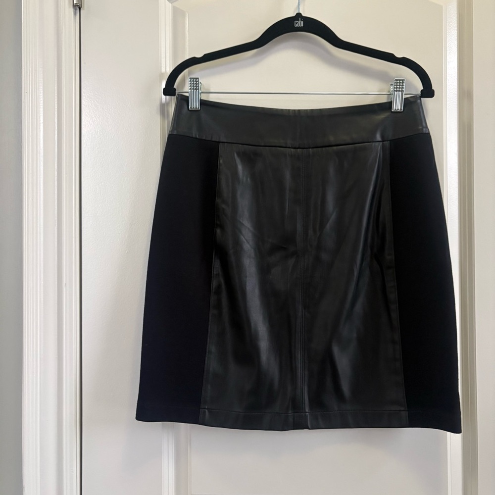 CAbi 💫 NWOT Fall 2020 Miranda Skirt, Black Faux Leather Skirt, Size 8, #3754